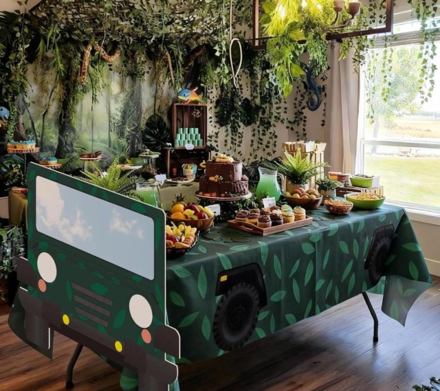 Safari run party theme